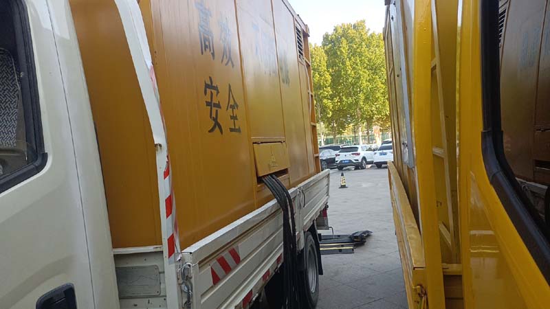 江孜如何判断柴油发电机组和UPS电源的切换时间是否符合要求？