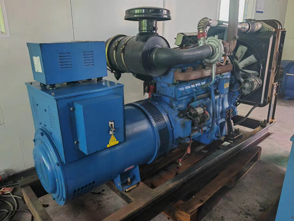 江孜100kW柴油发电机组使用多级机油有哪些优缺点？